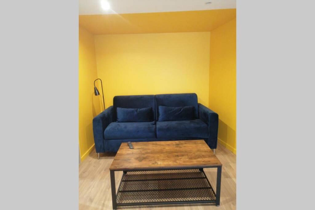 Charmant Appartement Avec Terrasse Pont-de-lʼIsère 外观 照片